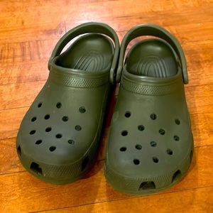 Crocs - size 8(M) / 10(W)
